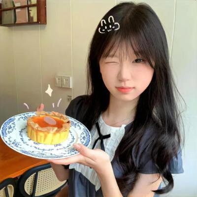 蜜桃女孩