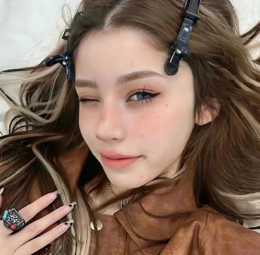 太阳总在左边